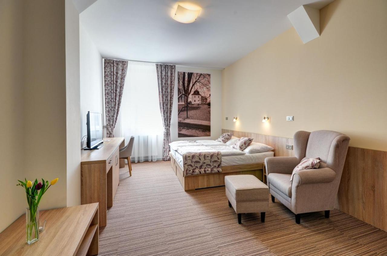 Hotel Gtc 3* Superior Bilovec Экстерьер фото