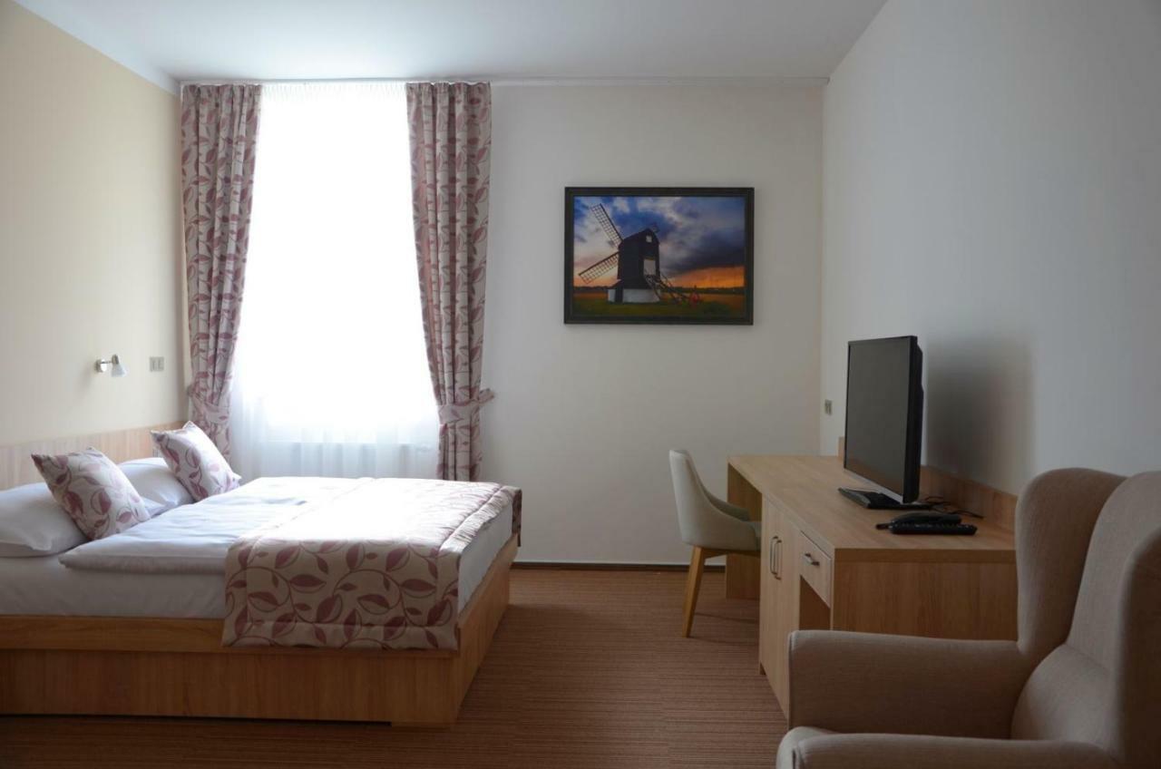 Hotel Gtc 3* Superior Bilovec Экстерьер фото